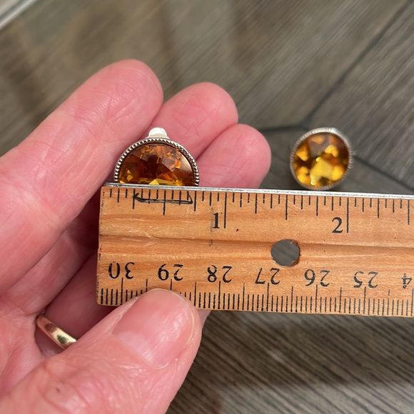 Vintage Topaz / Yellow Round Cut Glass Rhinestone Clip Earrings - Picture 14 of 14